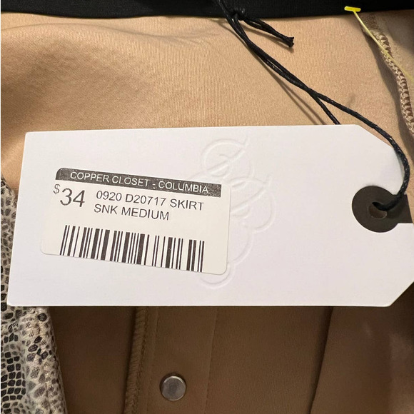 New Potter's Pot Skirt in Gray Black White Snake Print Snap Front Size Medium - Picture 7 of 7